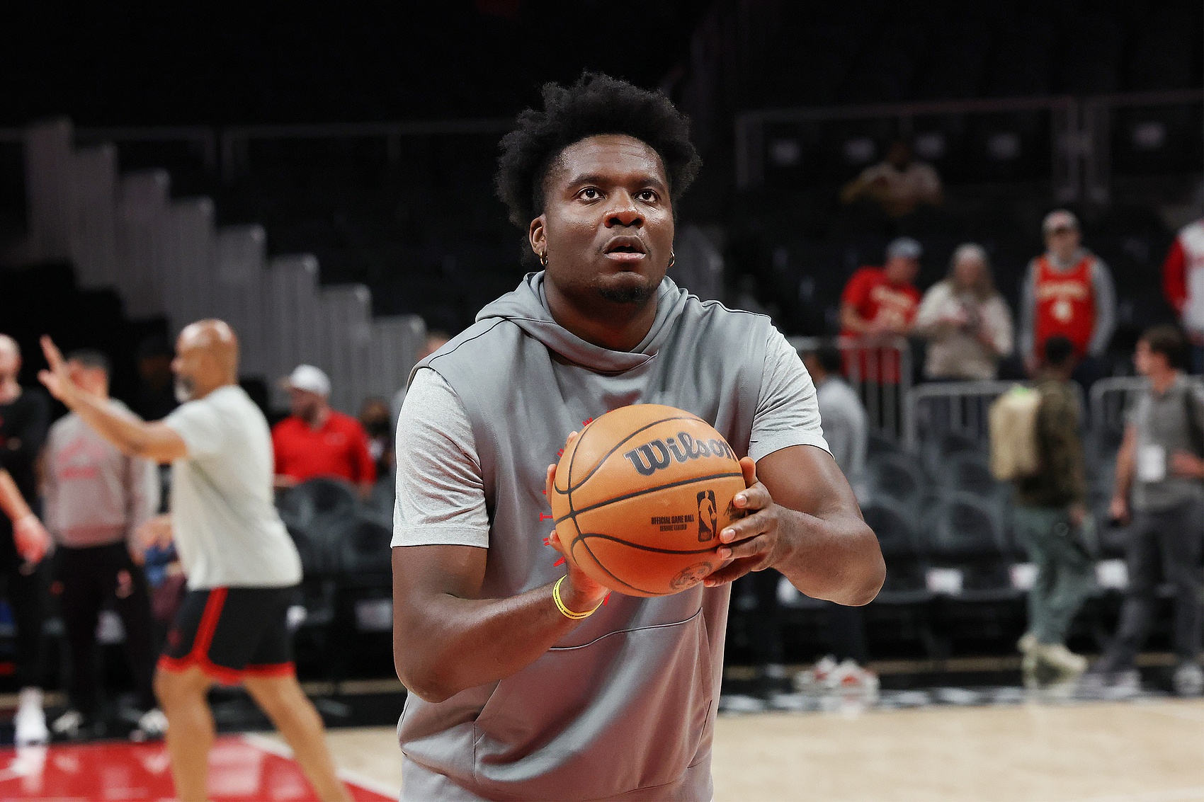 PG电子-火媒：亚当斯打替补中锋足够&amp;签卡佩拉稍显多余 后者没带来新东西