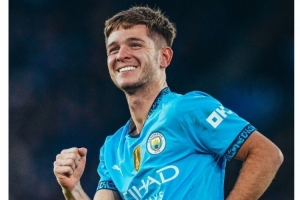 22岁麦卡蒂迎来曼城生涯首次英超先发，俱乐部社媒发文祝贺