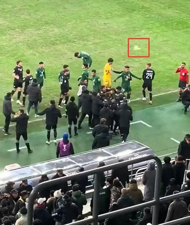 罚款5000美元！亚足联为国安开出罚单，米兰名宿盛赞国安球员有种